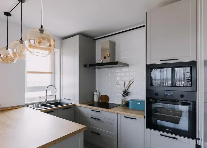 Dreamhome - Langa Coresi Mall -self Check-in -parcare Gratuita -ac Apartment